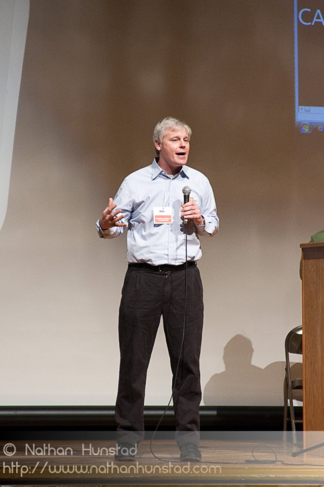 Representative Paul Thissen, also running for governor, addresse